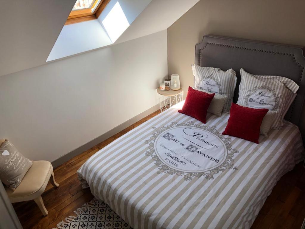 Logement A Brive, Proche Centre-Ville Et Gare, Avec Climatisation - Internet Fibre - Stationnements Gratuit Luaran gambar